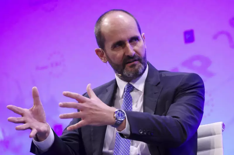 Man Group Appoints Ex-HSBC Europe Chief Bell in Strategic Hire