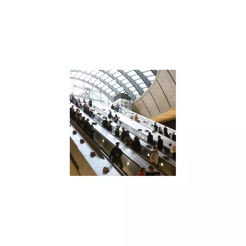 Navigating London's Triple Station Confusion at Canary Wharf