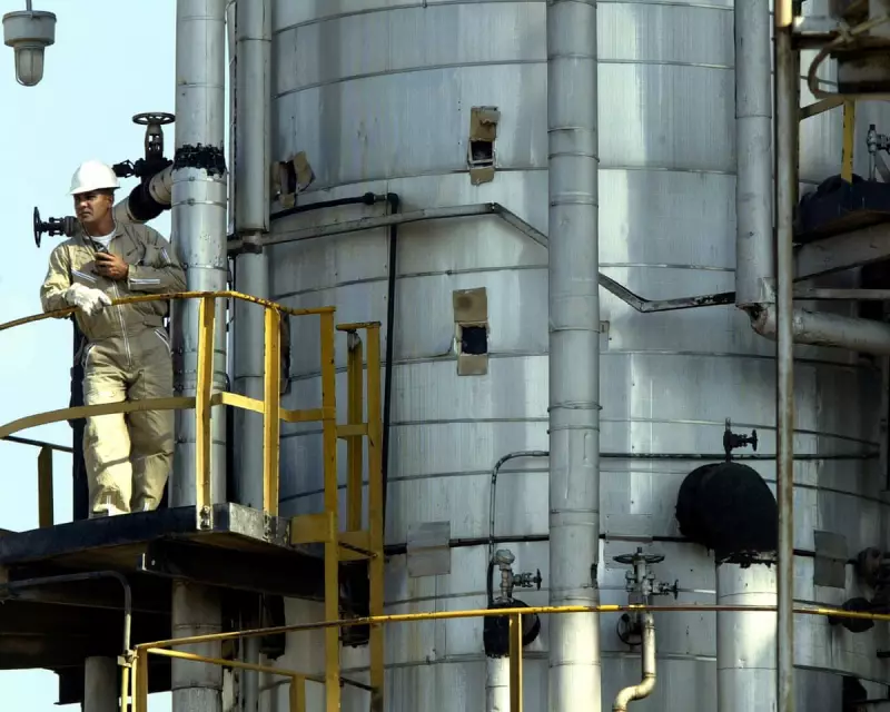 Oil Prices Dip 0.7% as Trump's Venezuela Pledge Sparks Global Supply Fears