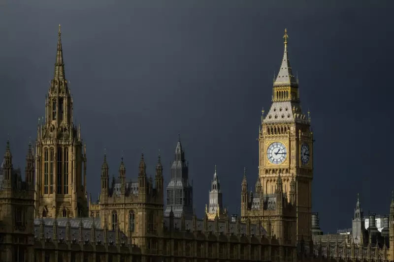 Storm Goretti Hits London: Yellow Ice Warning Issued for Capital