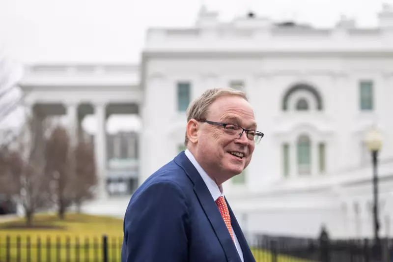 Trump Adviser Hassett Dismisses Fed Probe, Backs Powell Amid Independence Row