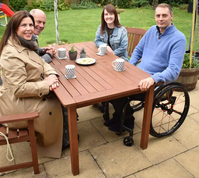 TV Tonight: Kirstie and Phil's Bungalow Battle and Evening's Top Shows