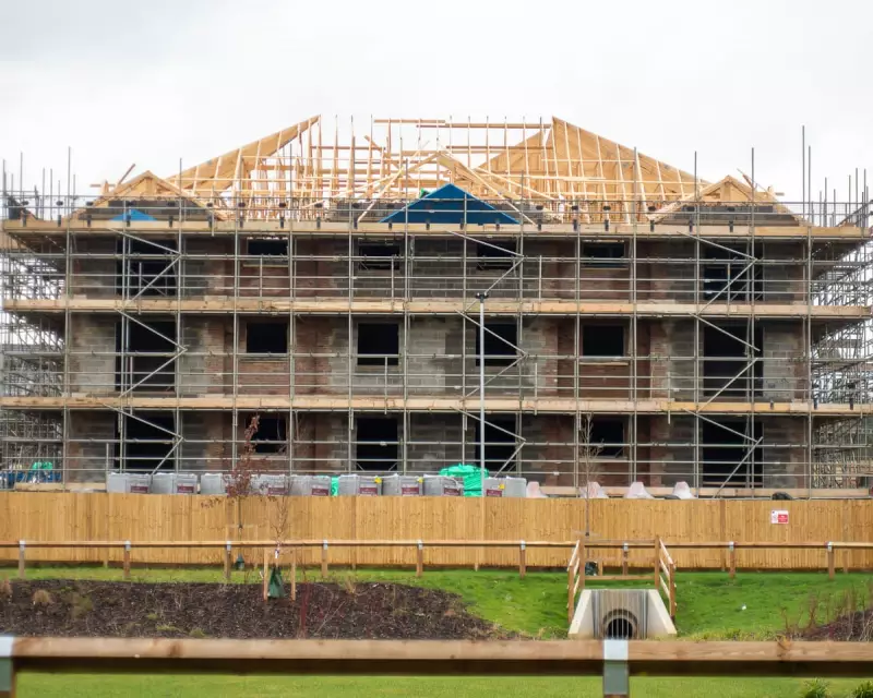 UK Construction in Longest Slump Since Financial Crisis, Housebuilding Hits 2020 Low