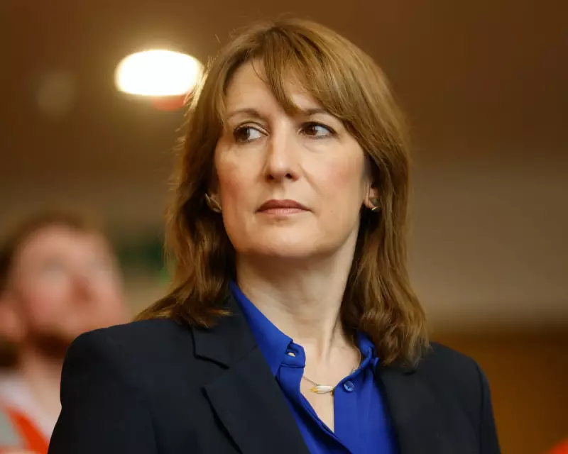 UK Economy Grew 0.3% in November, Exceeding Forecasts