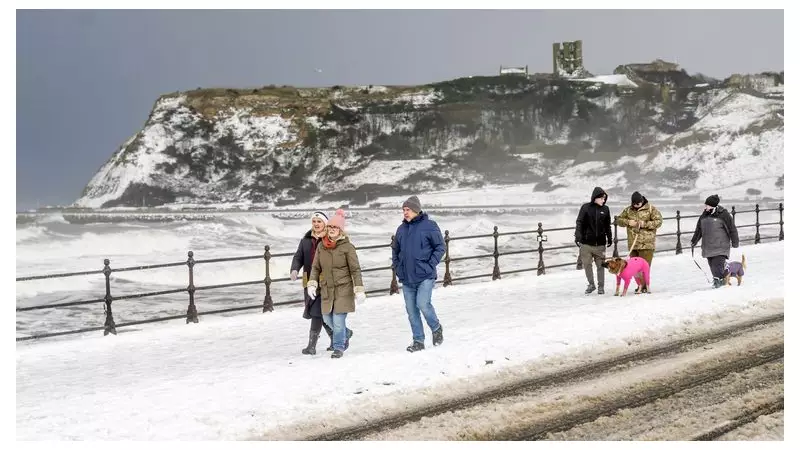 UK Snow Warnings Escalate: Up to 30cm Forecast for Scotland