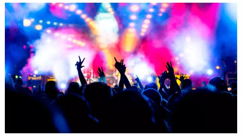 Viagogo Refunds £300 Concert Tickets After Singer's Visa Denial