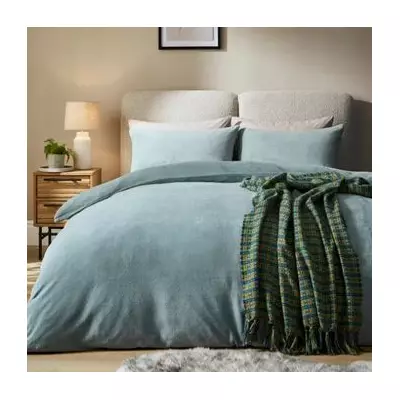 Dunelm's Cosy Zone Sale Ends Tonight: Up to 50% Off Winter Warmers