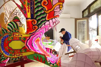 Global Snapshot: Dragon Lanterns, Cold Marathons & Political Celebrations