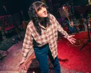 A Giant on the Bridge: Gig-Theatre Show Confronts Hard Truths of Prisoner Reintegration