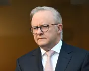 Albanese Splits Gun Control from Hate Speech Bill After Bondi Attack