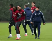 Arteta's Arsenal Title Drive: Manager Vows Focus Amid Premier League Praise