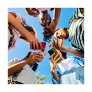 Australian Teens Bypass Social Media Ban with Wrinkled Faces and Clever Tricks