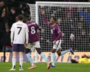Burnley 2-2 Man Utd: Anthony's Stunner Denies Fletcher's Side Vital Win
