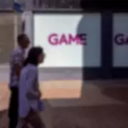 Gaming Community Reflects on Physical Retail Decline and Industry Shifts