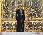 Global Photo Roundup: Paris Fashion, Grand Bazaar Gold, and World Events