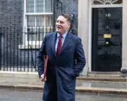 Health Secretary Demands Police Chief's Resignation Over Maccabi Ban Scandal