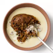 How to Make a Classic Clootie Dumpling: A Scottish Steamed Pudding Recipe
