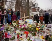 ICE Killing in Minneapolis Echoes George Floyd Tragedy, Sparks National Outcry