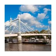 London's Albert Bridge Fines Top £2.5m as Weight Limit Ignored