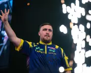 Luke Littler silences boo-boys with 5-0 rout to reach PDC World Darts semi-finals
