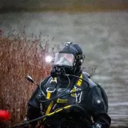Met Police divers search Beckenham park lake in Lewisham murder probe