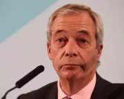 Nigel Farage tricked into praising paedophile singer in Cameo prank