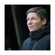 Oliver Glasner dismisses Manchester United links after Ruben Amorim sacking