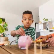 Parenting Expert Reveals Best Age to Start Pocket Money & How Much to Give