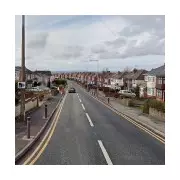 Police Officer Assaulted in Throat by Range Rover Driver After Crash