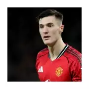 Teddy Sheringham Advocates for Mbeumo Over Sesko in Man Utd vs Arsenal Clash