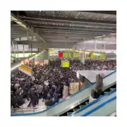 Tokyo Commuter Chaos: Power Outage Traps Thousands, Outshines London Rush Hour