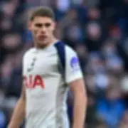 Tottenham's Van de Ven Faces Fitness Race Ahead of Man City Clash