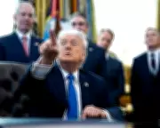 Trump's 250ft Independence Arch Plan for Washington DC Sparks Debate