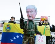 Trump's Venezuela Coup: A Stark U-Turn from Isolationist Rhetoric