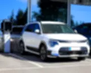 UK Car Buyers Secure Major Discounts as Average Price Cuts Approach £6,000