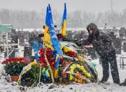 Ukraine's Elusive Peace: Zelenskyy's 90% Deal & The Wary Wait for 2026