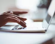 US Lawmakers Push 'Click-to-Cancel' Bill to End Subscription Hassle