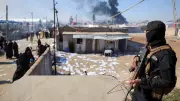 US Transfers 150 IS Prisoners from Syria to Iraq, Thousands More May Follow
