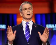 US Treasury Secretary's Awkward Defence of Trump's Greenland Gambit at Davos Forum