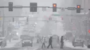 US Winter Storm Leaves 800,000 Without Power Across 37 States