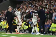 Vinicius Jr Booed by Real Madrid Fans as Arsenal & Chelsea Links Grow