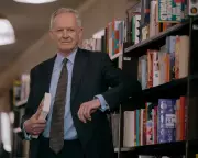 Waterstones Chief Backs Government's Business Rates Strategy Amid Retail Debate