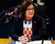 Welsh Labour Leader Urges Voters to Focus on Wales, Not Starmer Referendum