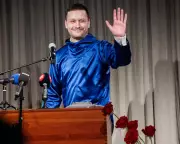 Windbreakers Surge as Symbol of Realism from Greenland PM to Marty Supreme