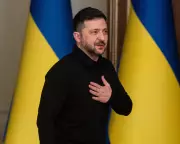 Zelenskyy Vows to Fight On as Kyiv Hosts Key Security Talks on Day 1,411