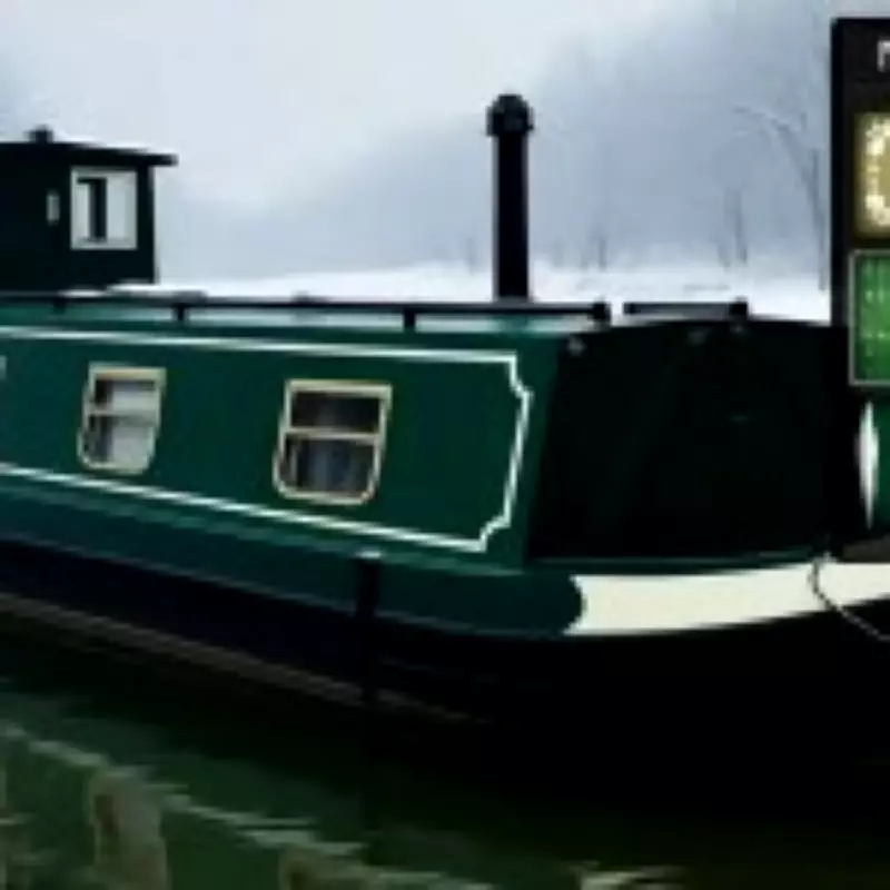 A Reader's Dream: The Ultimate Cosy Narrowboat Simulation Game