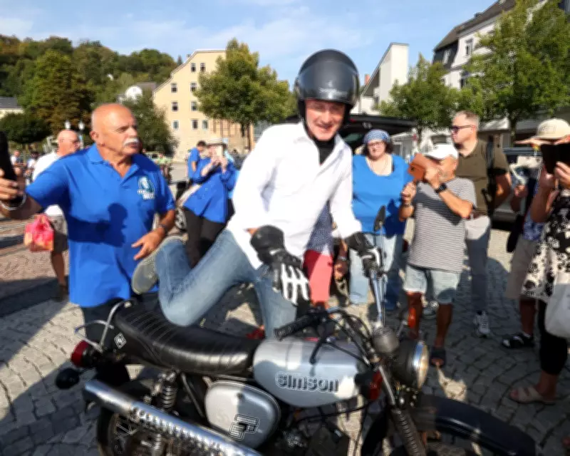 AfD's Use of Simson Mopeds Sparks Outrage from Jewish Descendants