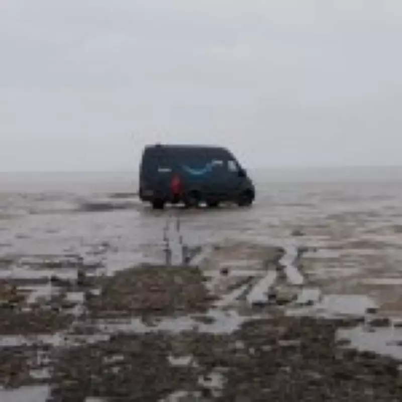 Amazon Driver Stranded After GPS Leads to UK's Most Dangerous Path