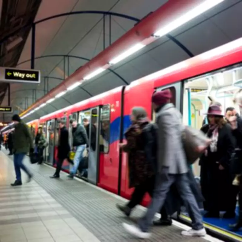 Americans Praise London Underground, Urge Brits to Value Public Transport