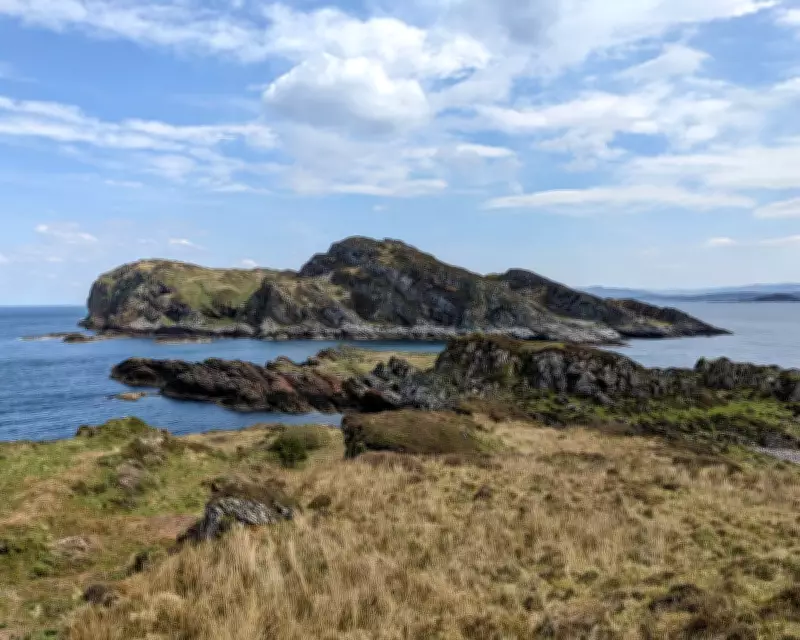 Ancient Scottish Rocks Challenge Snowball Earth Theory with Climate Awakening